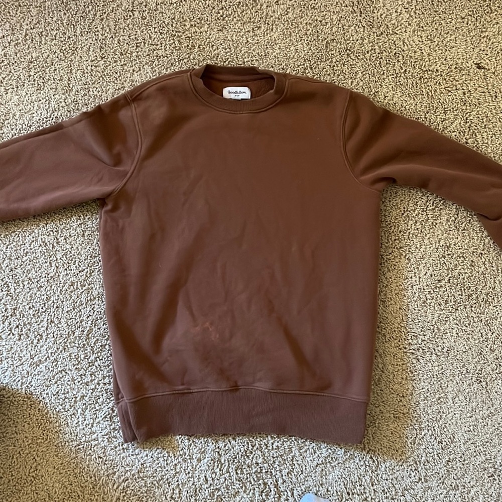 Stylish brown crewneck